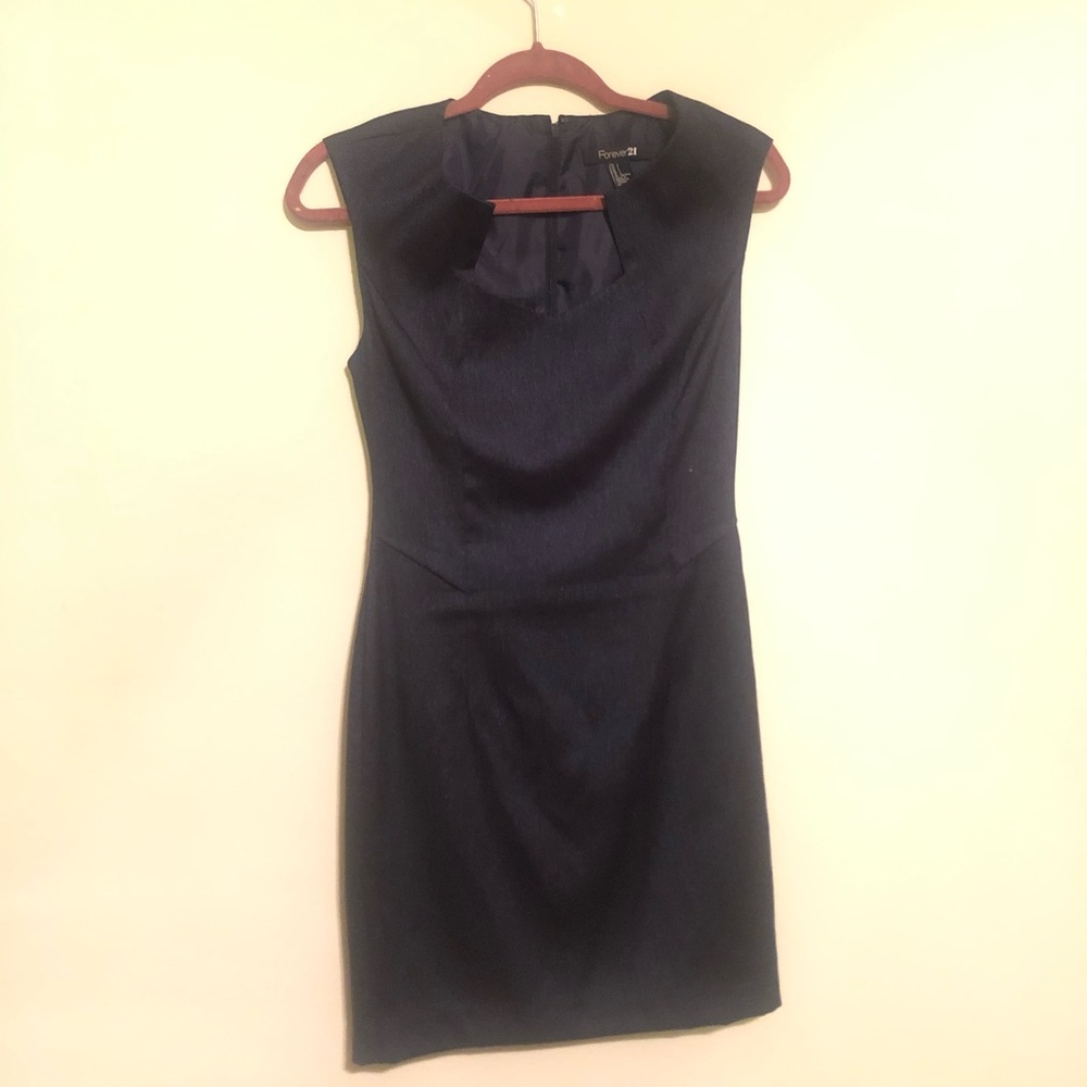 Chic and simple dress